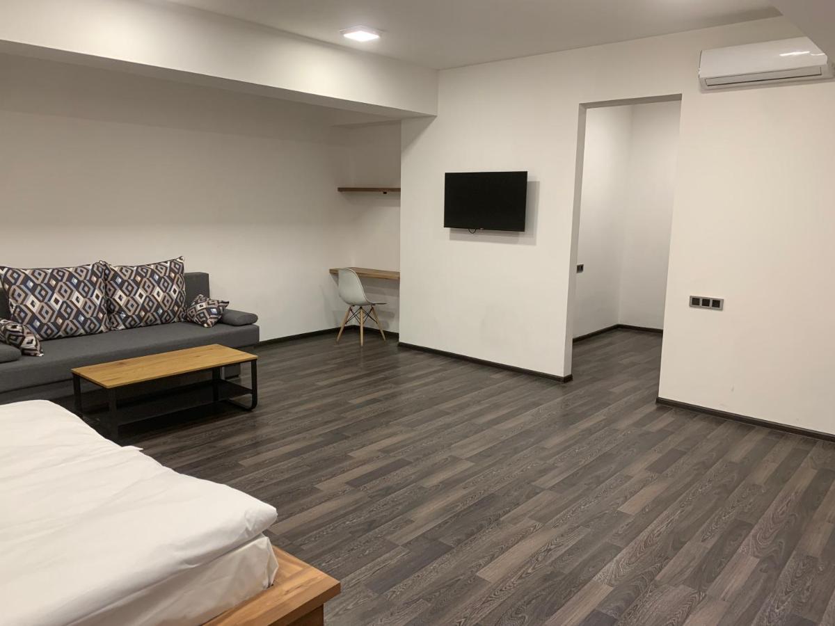 One Day Hotel Γιερεβάν Εξωτερικό φωτογραφία