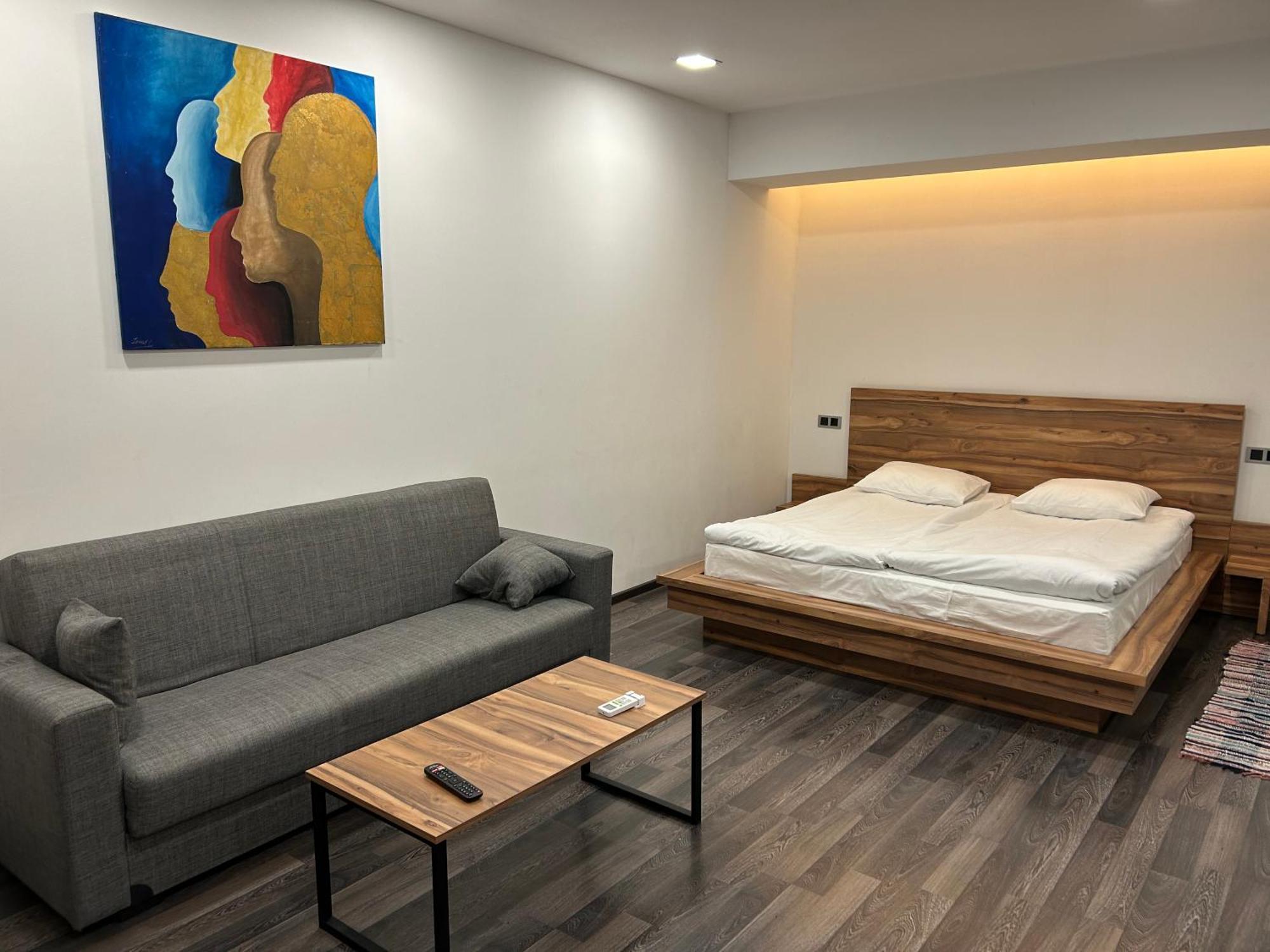 One Day Hotel Γιερεβάν Εξωτερικό φωτογραφία